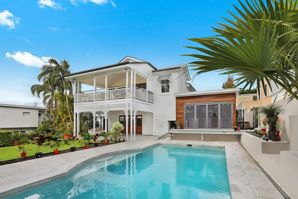 402 Palm Court, Brightwater, FL (demo listing)
